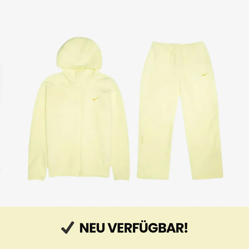 VIRAL TRACKSUIT